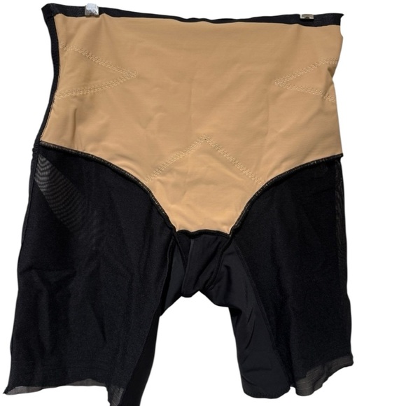 NEW! Honeylove Black mid Shapewear Shorts retail $84 - Picture 3 of 7